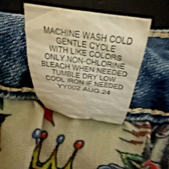 Ed Hardy Embroidered True Love Flare Jeans Womens 26 Love Eternal Spellout NEW - Picture 14 of 15